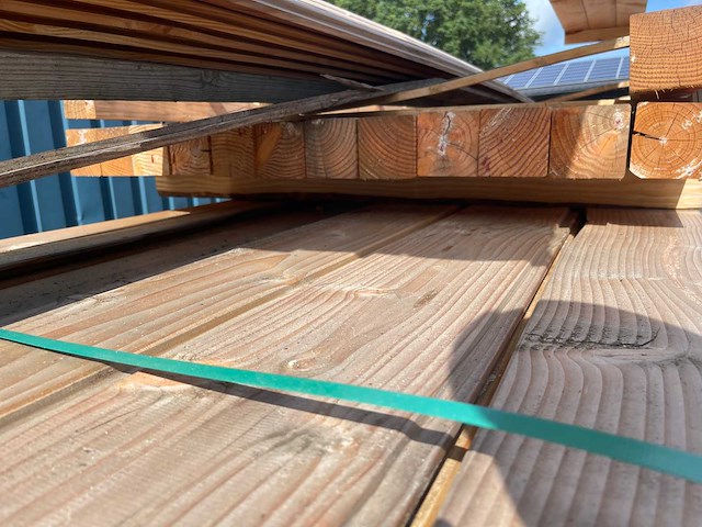 Douglas balken geschaafd 2500x90x90mm (14x) - afbeelding 3 van  3