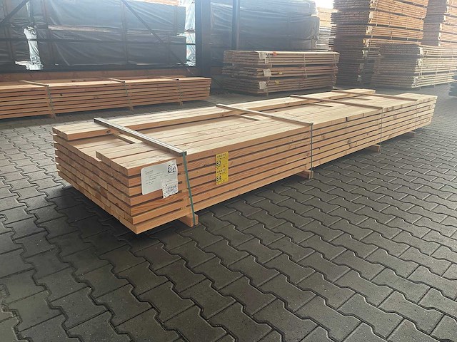 Douglas balken geschaafd 4300x90x40mm (36x) - afbeelding 2 van  3