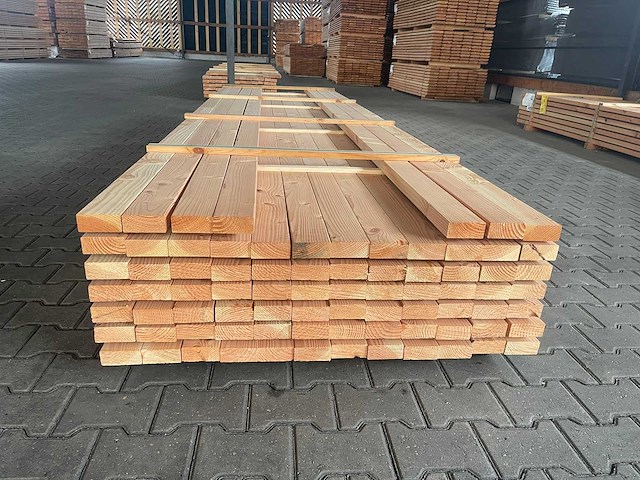 Douglas balken geschaafd 4300x90x40mm (43x) - afbeelding 3 van  3