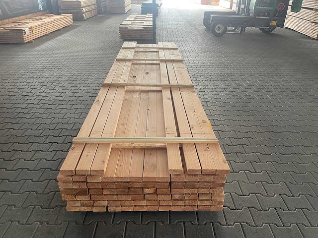 Douglas balken geschaafd 4300x90x40mm (79x) - afbeelding 1 van  3