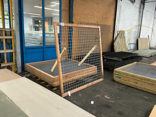 Douglas betonijzer trellis in kader hek 180x180 cm (6x) - afbeelding 2 van  5