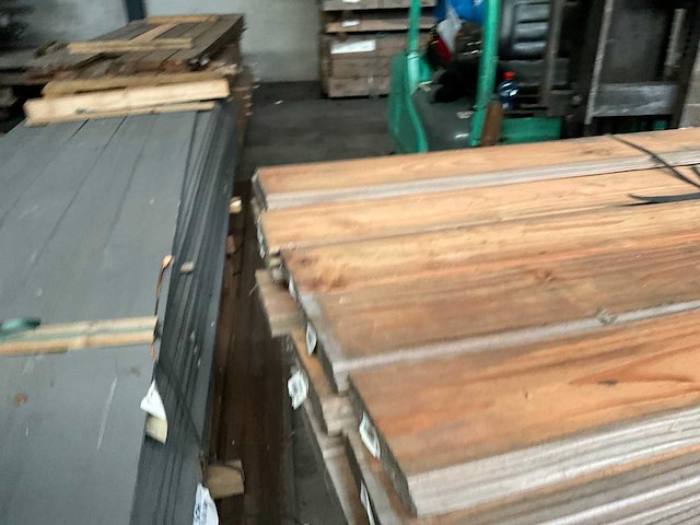 Douglas blokhut profiel plank 149x28 cm (16x) - afbeelding 11 van  16