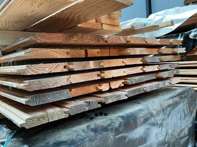 Douglas blokhutprofiel 28x140 mm - 500 cm (42x) - afbeelding 3 van  4
