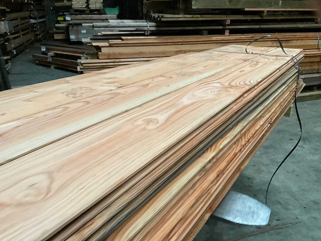 Douglas blokhutprofiel 300-400x18,5x2,8 cm (35x) - afbeelding 8 van  10