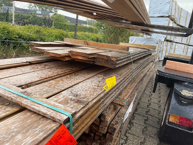 Douglas blokhutprofiel 3000-5000x175x28mm (35x) - afbeelding 1 van  3