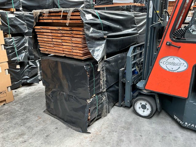 Douglas blokhutprofiel geschaafd - 400 cm (100x) - afbeelding 3 van  4