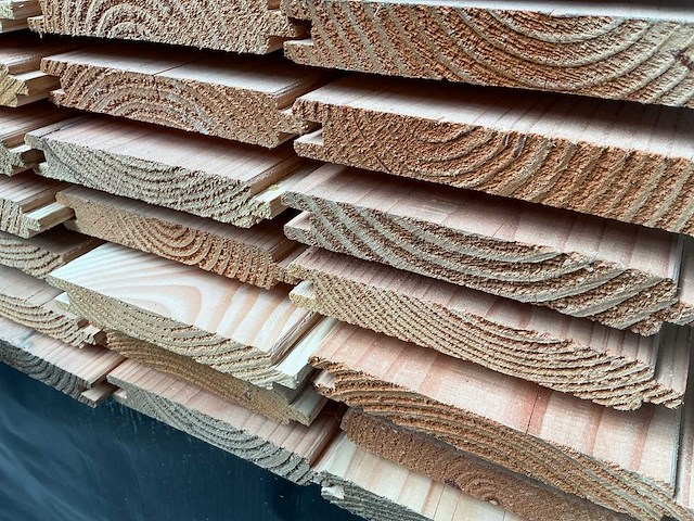 Douglas blokhutprofiel geschaafd - 400 cm (50x) - afbeelding 1 van  6