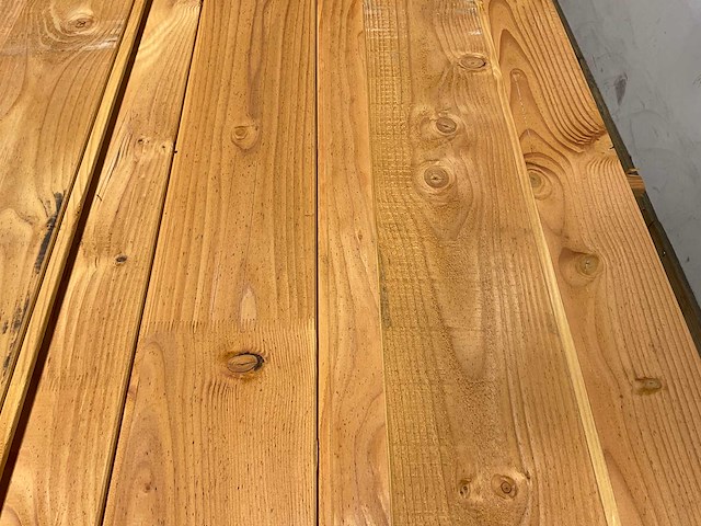 Douglas blokhutprofiel geschaafd 300x19,5x2,8 cm (108x) - afbeelding 2 van  5