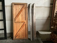 Douglas buitendeur in kozijn 200x76 cm - afbeelding 2 van  3