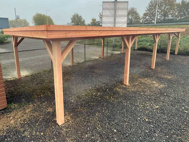 Douglas buitenverblijf - 1800x500x257 cm - afbeelding 1 van  3