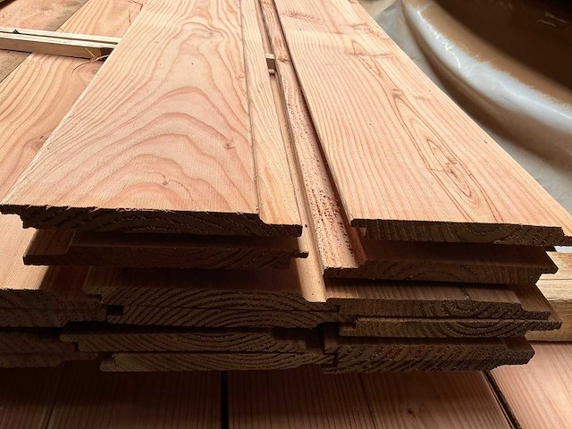 Douglas channelsliding 18x190 - 500 cm (26x) - afbeelding 2 van  2