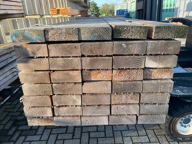 Douglas dakbalken fijnbezaagd 3000x200x75mm (40x) - afbeelding 3 van  3