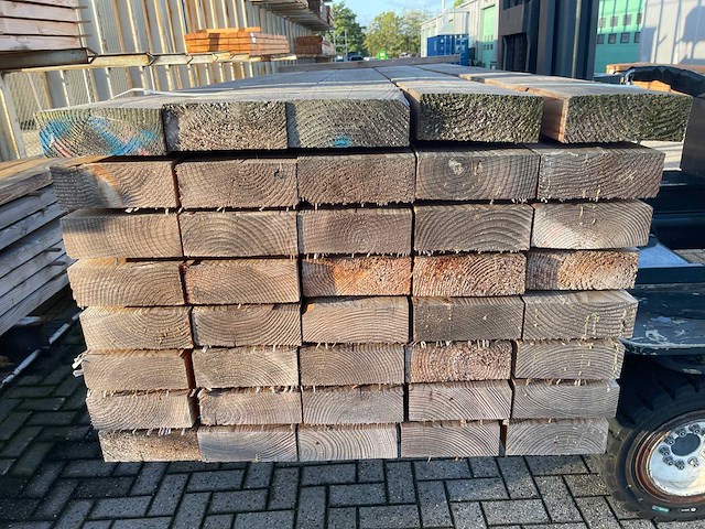 Douglas dakbalken fijnbezaagd 3000x200x75mm (40x) - afbeelding 3 van  3