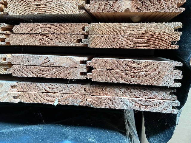 Douglas dakbeschot 18x140 mm - 500 cm (48x) - afbeelding 2 van  4