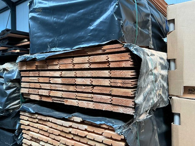 Douglas dakbeschot 18x140 mm - 500 cm (80x) - afbeelding 4 van  4