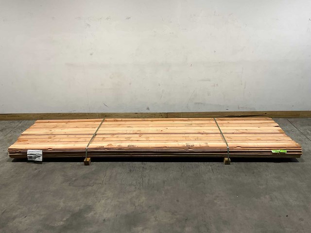 Douglas dakbeschot geschaafd mes en groef - 400x11,6x1,6 cm (76x) - afbeelding 2 van  9