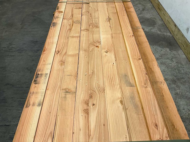 Douglas dakbeschot geschaafd mes en groef - 400x11,6x1,6 cm (76x) - afbeelding 3 van  9