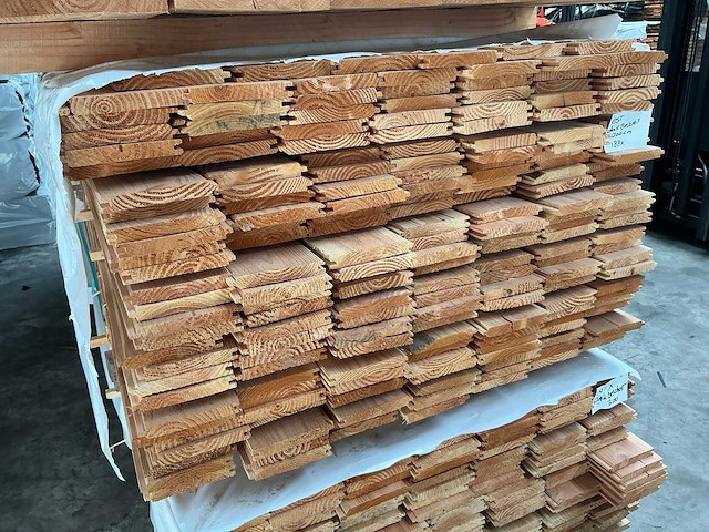 Douglas dakbeschot / sponningdelen - 300 cm - 18x145 mm (188x) - afbeelding 3 van  6