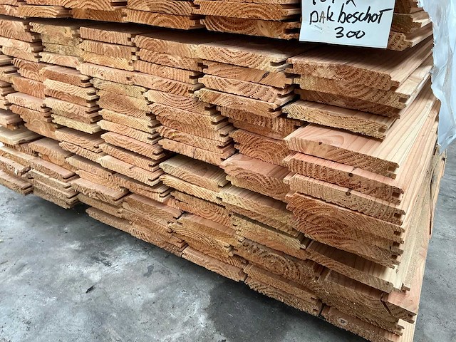 Douglas dakbeschot / sponningdelen - 300 cm - 18x145 mm (30x) - afbeelding 1 van  5