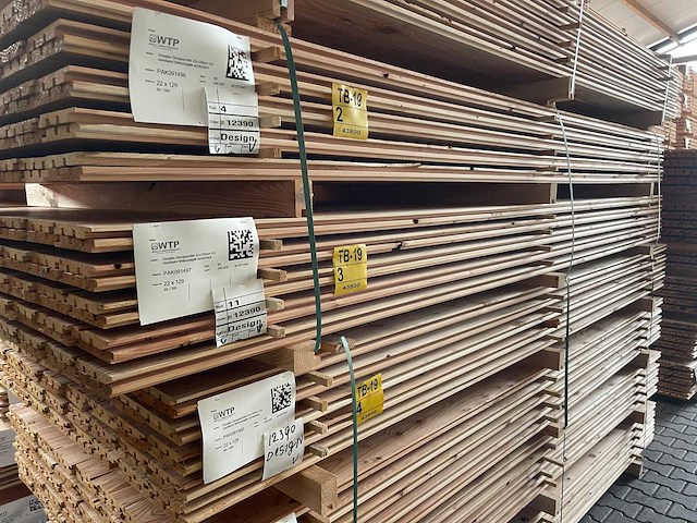 Douglas design- triple- deens profiel 3000x142x18mm (80x) - afbeelding 1 van  1