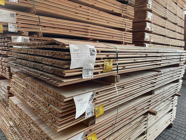 Douglas design- triple- deens profiel 3000x142x18mm (80x) - afbeelding 4 van  4