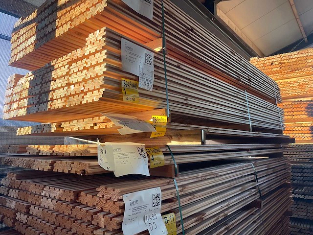 Douglas design- triple- deens profiel 3000x142x22mm (14x) - afbeelding 4 van  4