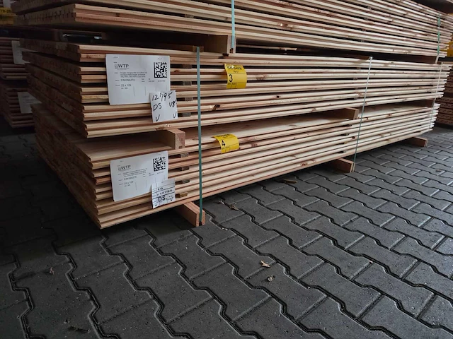 Douglas design- triple- deens profiel 3000x142x22mm (80x) - afbeelding 1 van  5