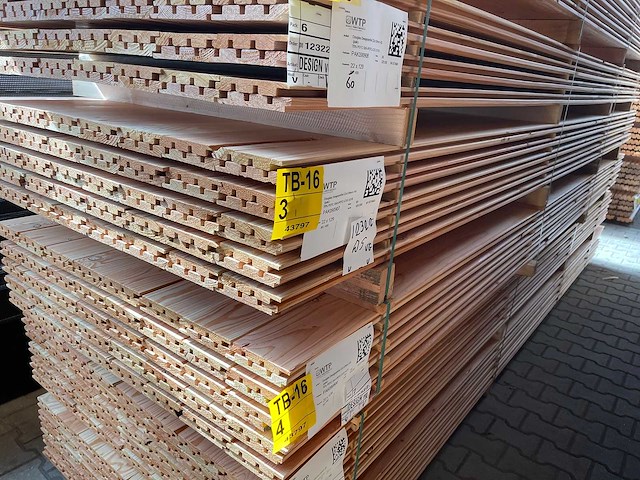 Douglas design- triple- deens profiel 4000x142x18mm (80x) - afbeelding 4 van  4
