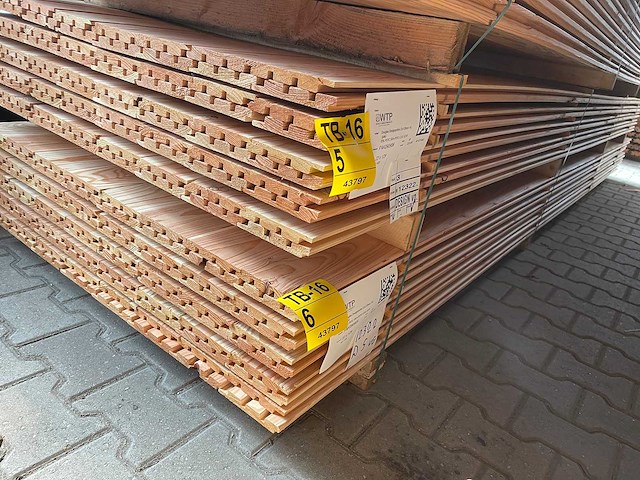 Douglas design- triple- deens profiel 4000x142x18mm (80x) - afbeelding 4 van  4