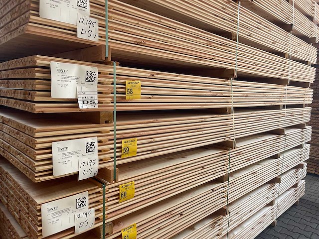 Douglas design- triple- deens profiel 4000x142x18mm (80x) - afbeelding 4 van  4