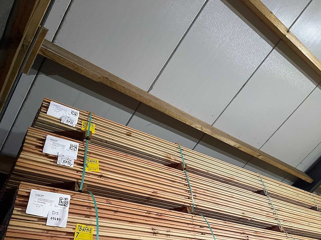 Douglas design- triple- deens profiel 4000x142x22mm (64x) - afbeelding 4 van  4