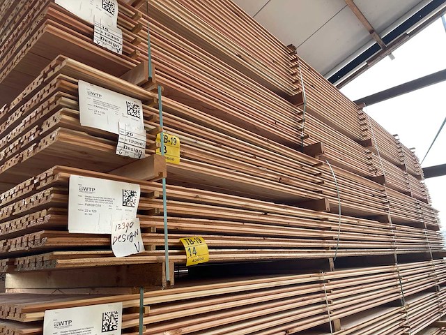 Douglas design- triple- deens profiel 5000x142x18mm (80x) - afbeelding 4 van  4