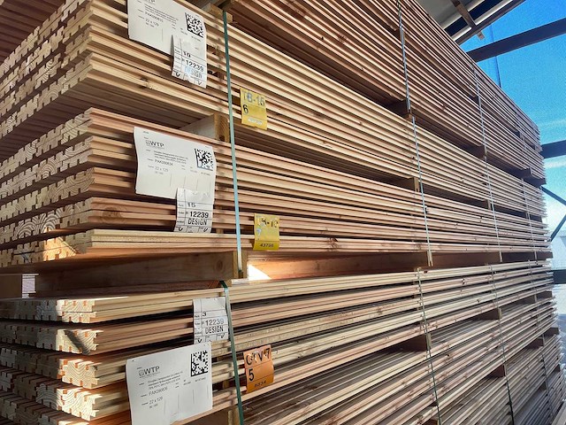 Douglas design- triple- deens profiel 5000x142x22mm (80x) - afbeelding 4 van  4
