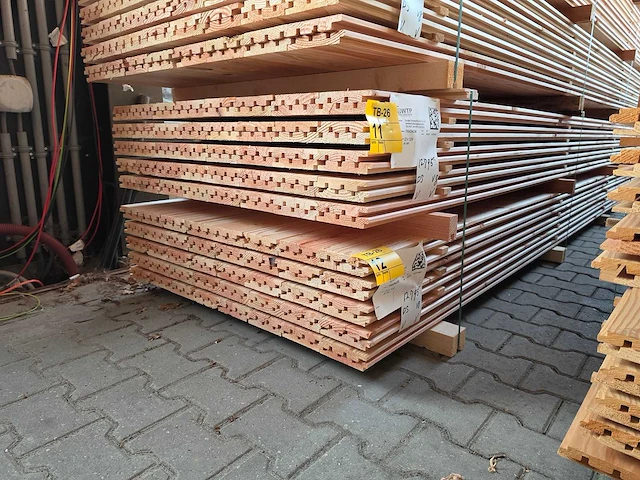 Douglas design- triple- deens profiel 5000x142x22mm (80x) - afbeelding 4 van  4