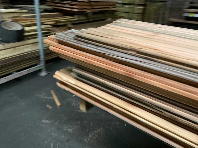 Douglas dubbel rhombusprofielplank 300x14,5x2,8 cm (50x) - afbeelding 10 van  15