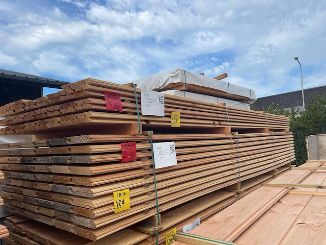 Douglas dubbele rhombus 4000x137x25mm (53x) - afbeelding 2 van  3