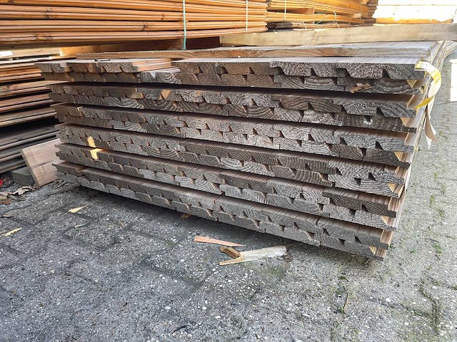 Douglas dubbele rhombus profiel 5000x137x25mm (95x) - afbeelding 3 van  3