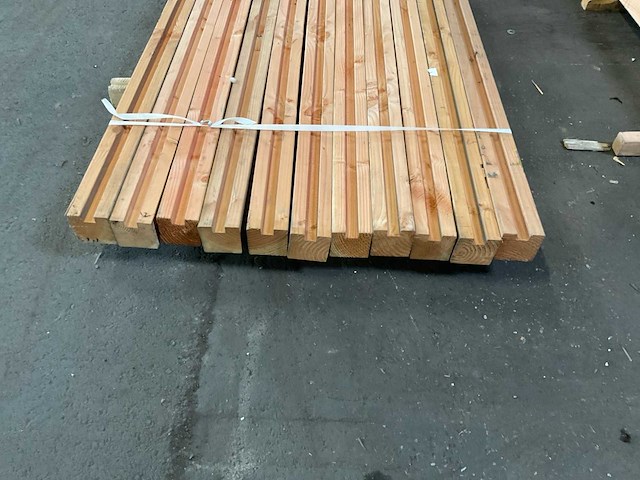 Douglas eindpaal 95x95x3000 mm (11x) - afbeelding 2 van  3