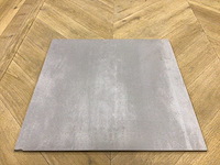 Douglas en jones metal zinc mat vloertegel 60x60 cm 19,44 m² - afbeelding 2 van  6