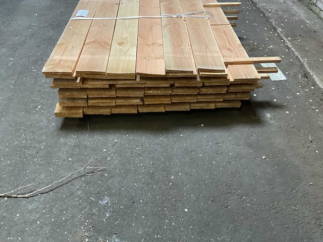 Douglas fijn bezaagd 16x144x4000 mm (68x) - afbeelding 2 van  4