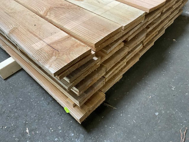 Douglas fijn bezaagd 16x144x4000 mm (68x) - afbeelding 3 van  4