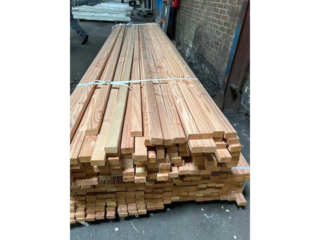 Douglas geschaafd 28x45x3000 mm (120x) - afbeelding 2 van  3