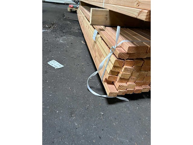 Douglas geschaafd 28x45x3000 mm (120x) - afbeelding 3 van  3