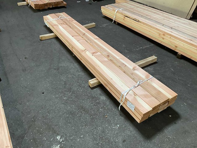 Douglas geschaafd 44x118x3000 mm (12x) - afbeelding 1 van  4