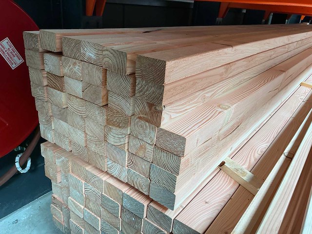 Douglas geschaafd 45x70 - 400 cm (40x) - afbeelding 1 van  2