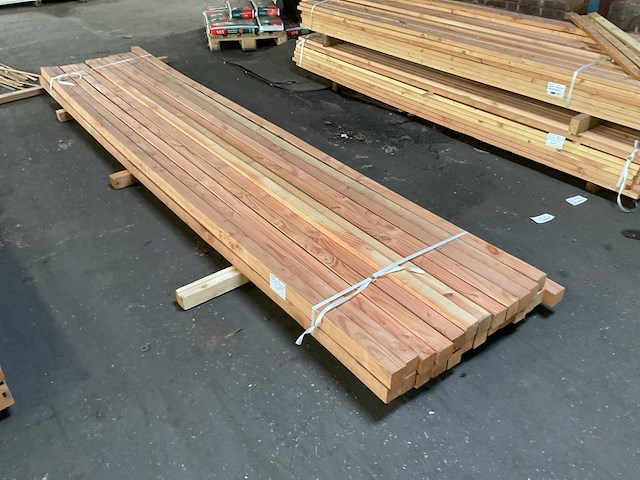 Douglas geschaafd 65x65x4000 mm (25x) - afbeelding 1 van  3