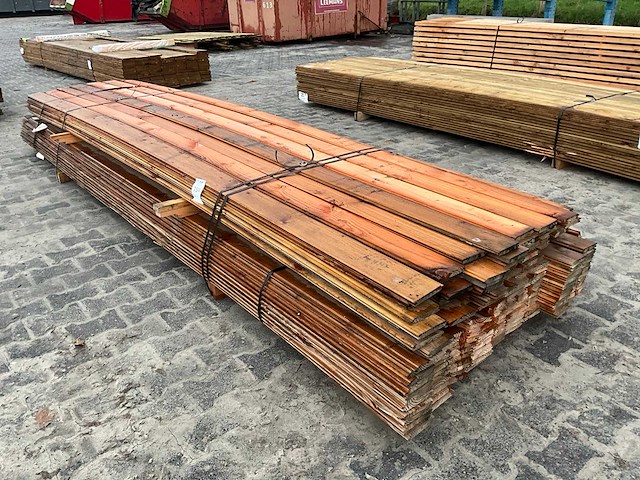 Douglas geschaafd dakbeschot 1.6x11.6x400 cm (145x) - afbeelding 1 van  6