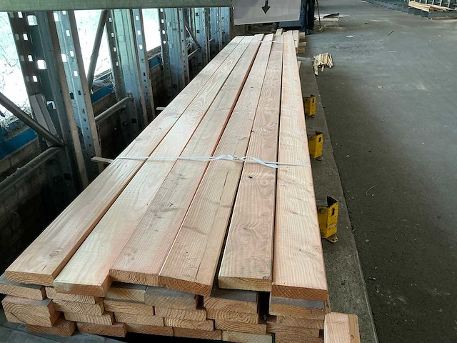 Douglas geschaafd houten balk 45x155x6000 mm (30x) - afbeelding 4 van  8