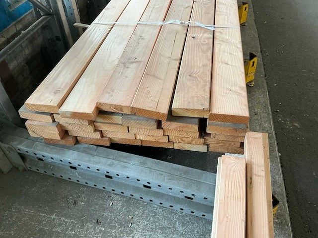 Douglas geschaafd houten balk 45x155x6000 mm (30x) - afbeelding 5 van  8