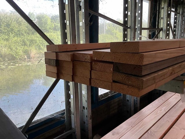Douglas geschaafd houten plank 44x144x5000 mm (22x) - afbeelding 5 van  8
